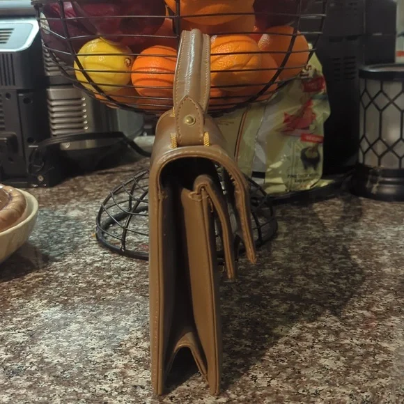 Vintage Tano by Madrid Small Tote - Picture 2 of 9